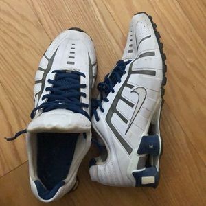 Men’s Nike Shox size 10.5 (US)